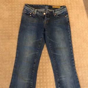 Seven7 Women’s Jeans.